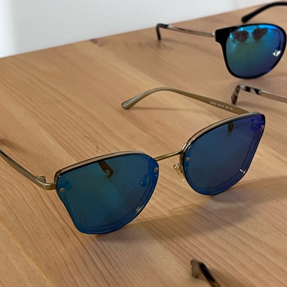 Blue Cat-Eye Sunglasses